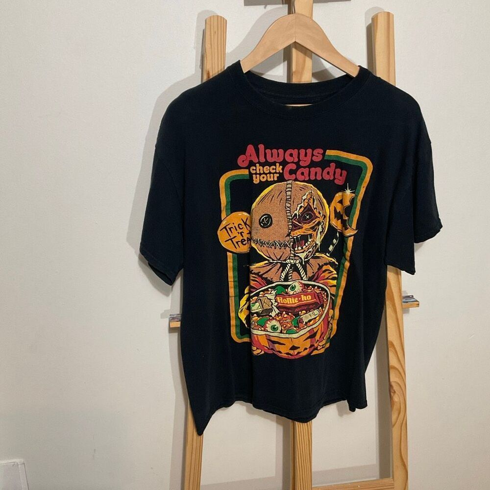 Trick R Treat graphic tee “Always Check Your Candy” size large